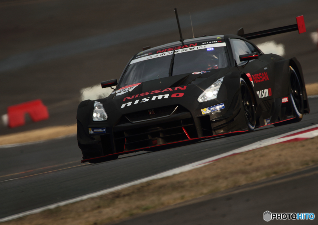 MOTUL AUTECH GT-R