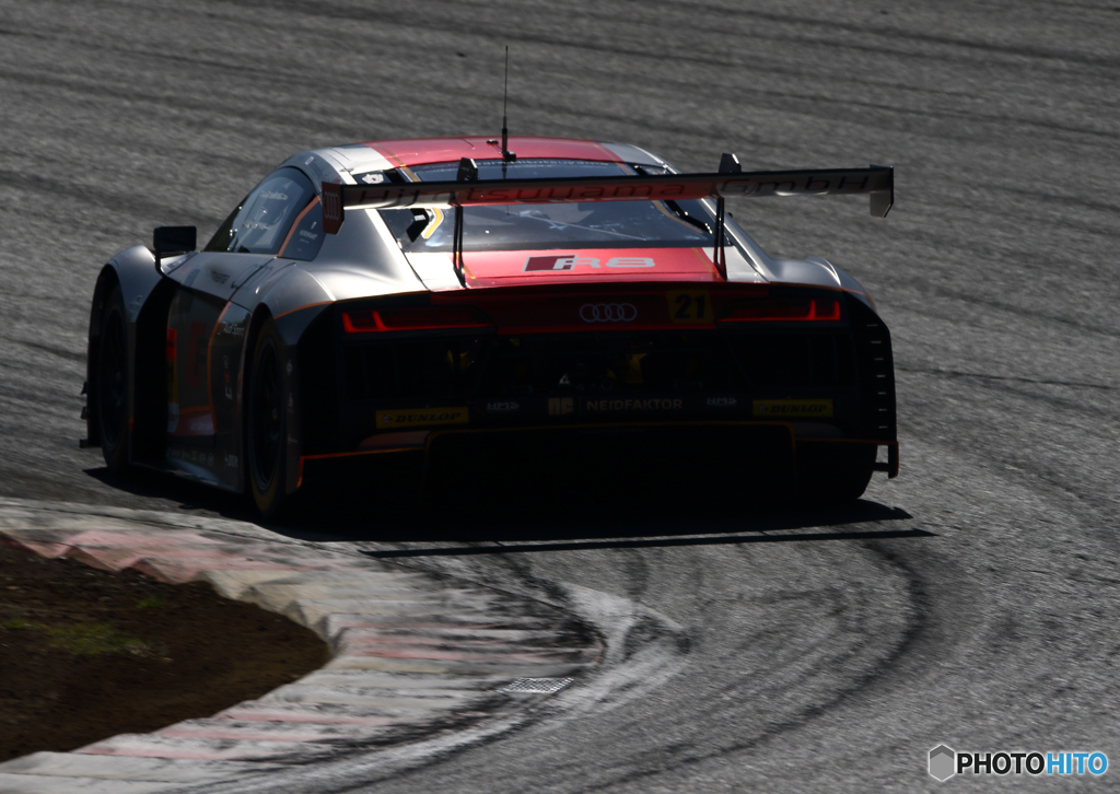 Hitotsuyama Audi R8 LMS