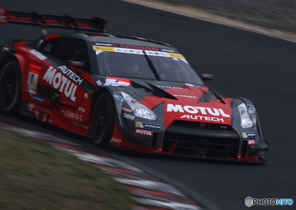 MOTUL AUTECH GT-R