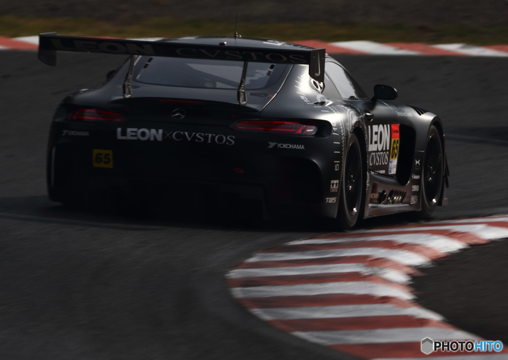 LEON CVSTOS AMG-GT