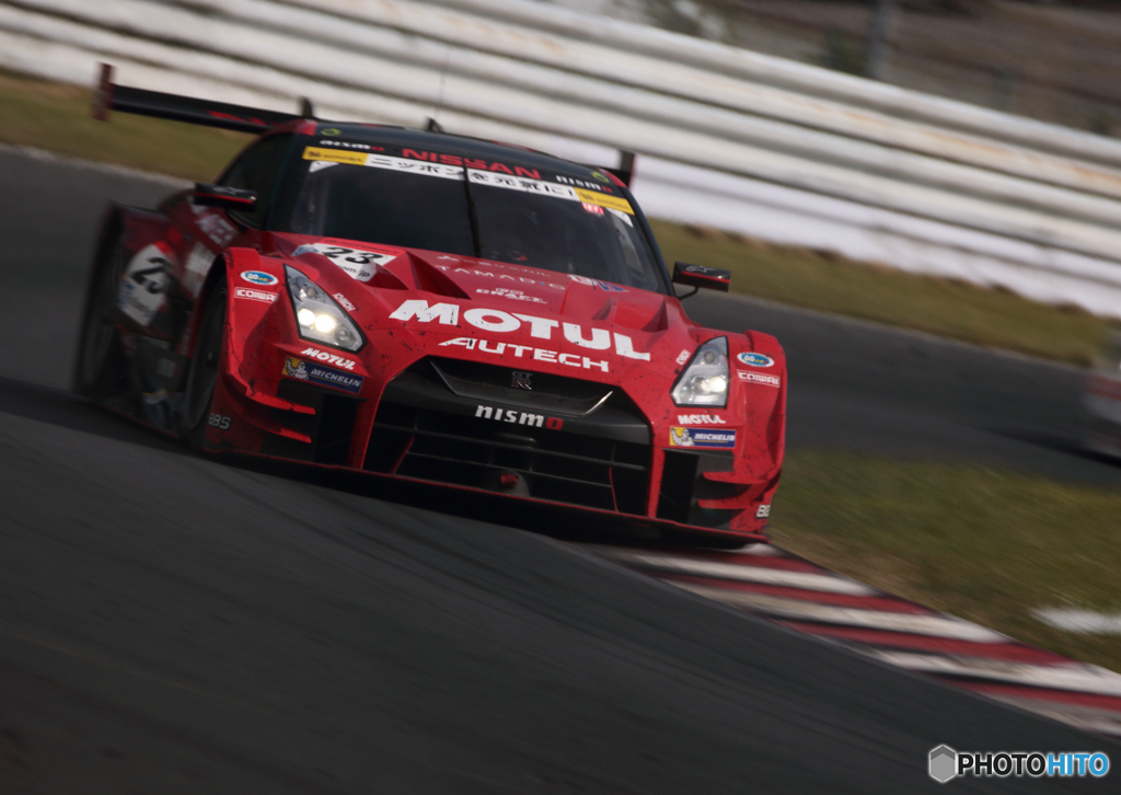 MOTUL AUTECH GT-R
