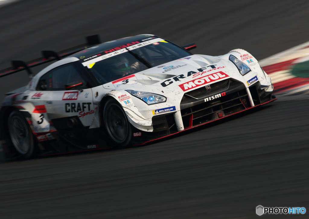 CRAFTSPORTS MOTUL GT-R