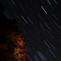 秋夜、星空の下で