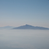 雲に浮かぶ鳥海山