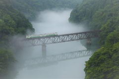 タラコが走った朝～第三橋梁