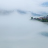 美しき霧の村