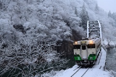 一瞬の雪国