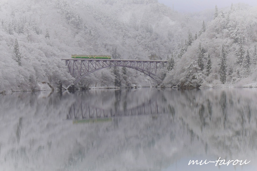 雪染峡