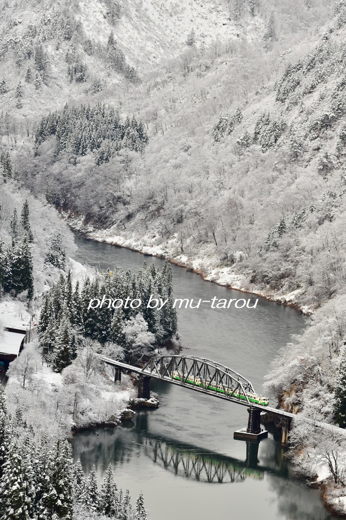 峡が染まる