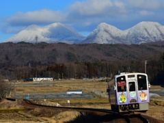 ぐにゃぐにゃレールとおっぱい山