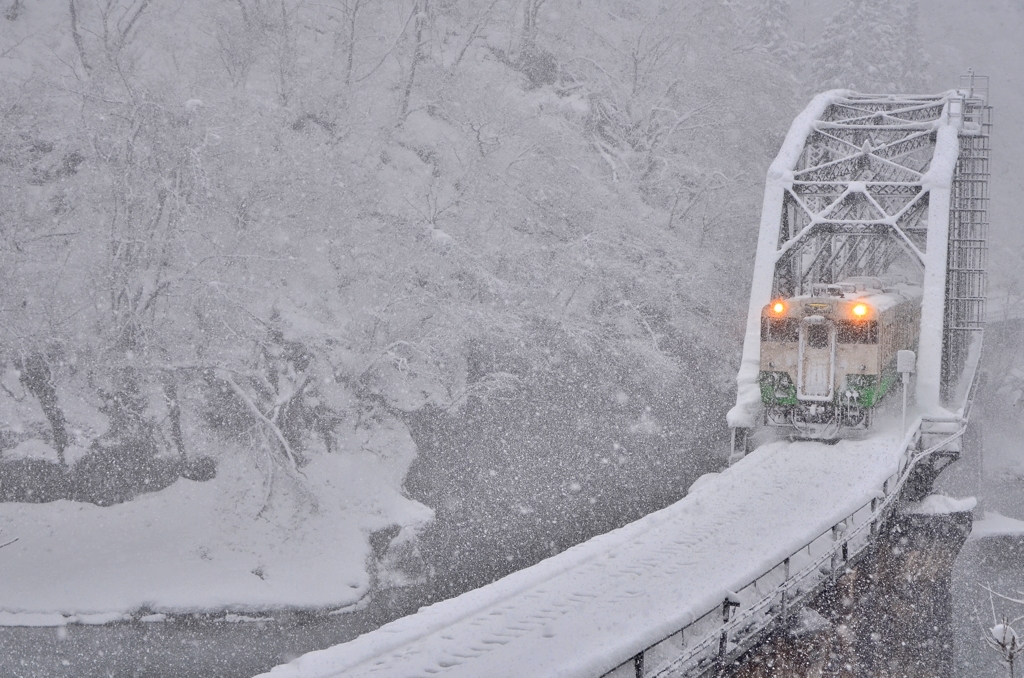 只見線、雪の第四橋梁、吹雪編。