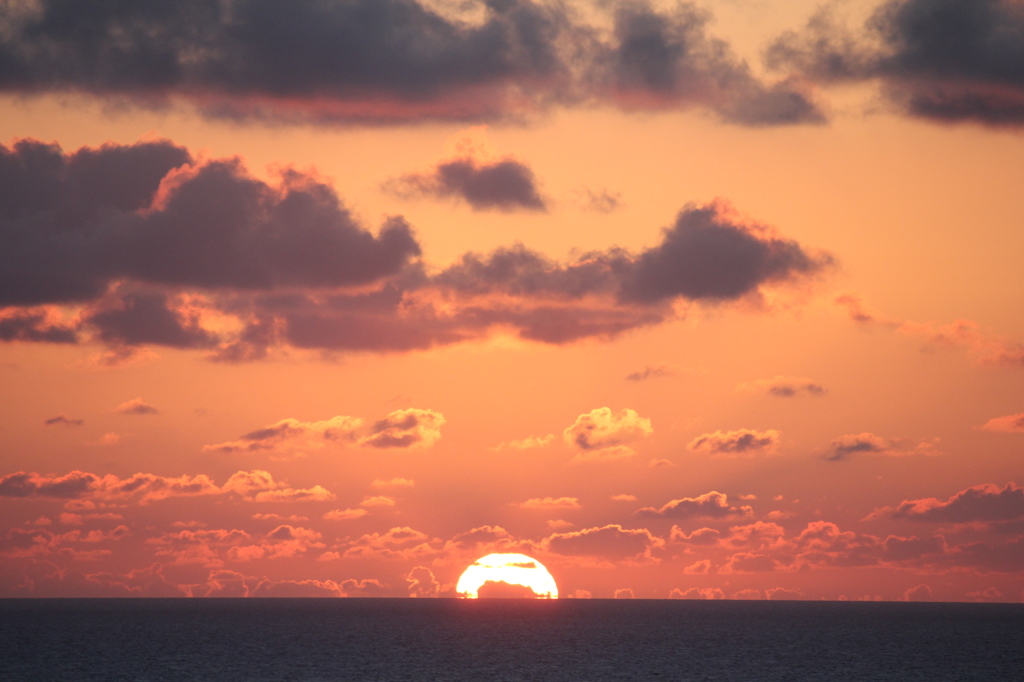 東シナの夕日