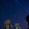 夏の夜空を見上げて