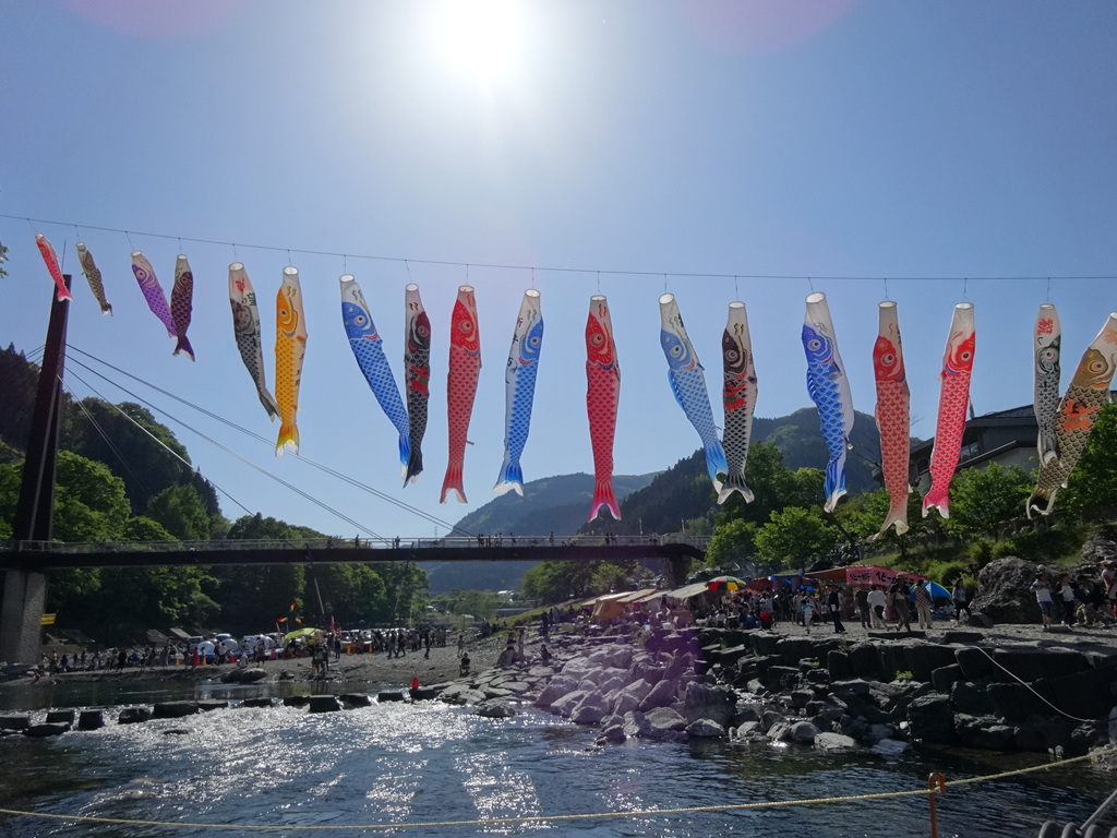 神流町鯉のぼり祭