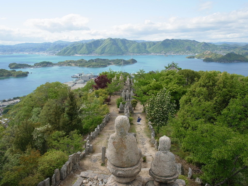 しまなみ海道の石仏山