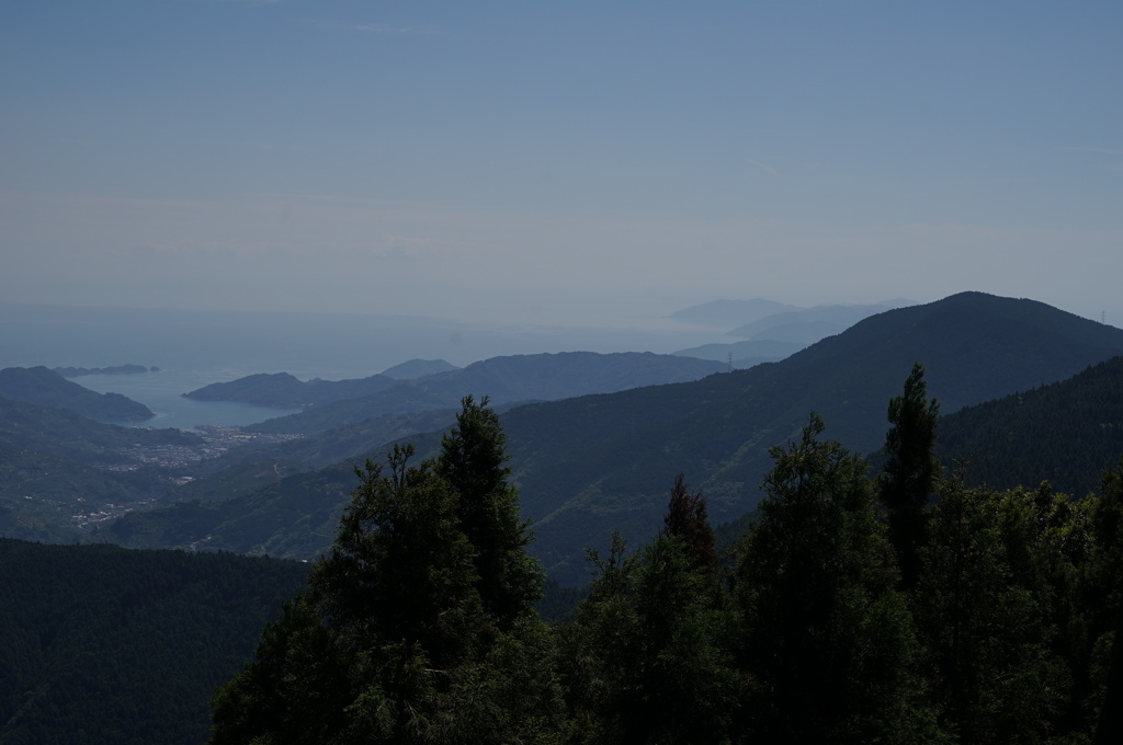 八幡浜湾