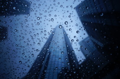 見上げて、雨の星がいっぱい（笑）