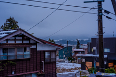 冬の空の下
