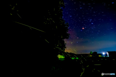 蛍と星空