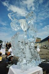 氷の彫刻②