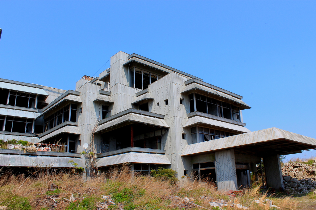 廃ホテル