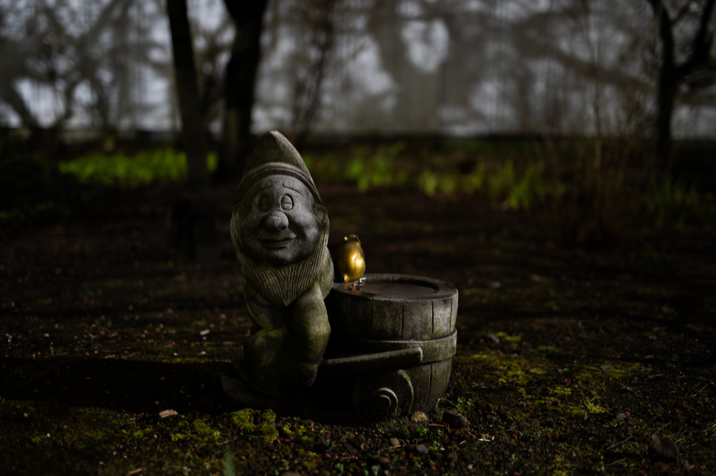 一人の小人
