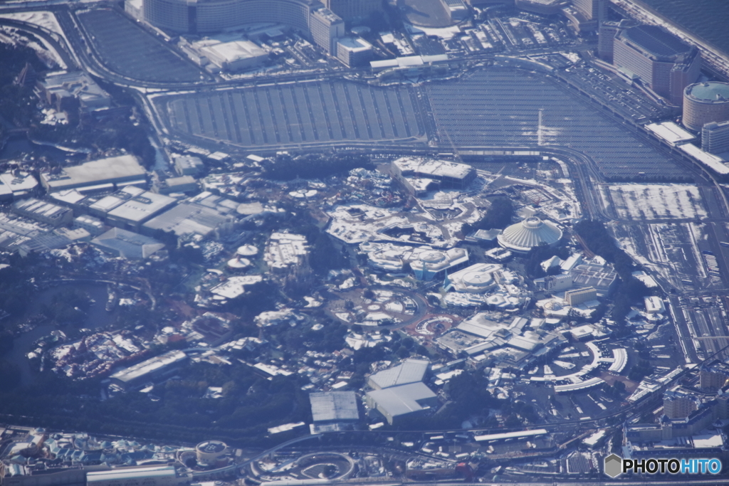 雪景色のディズニーランド　隠れミッキー？　1000枚目でした(^^;)