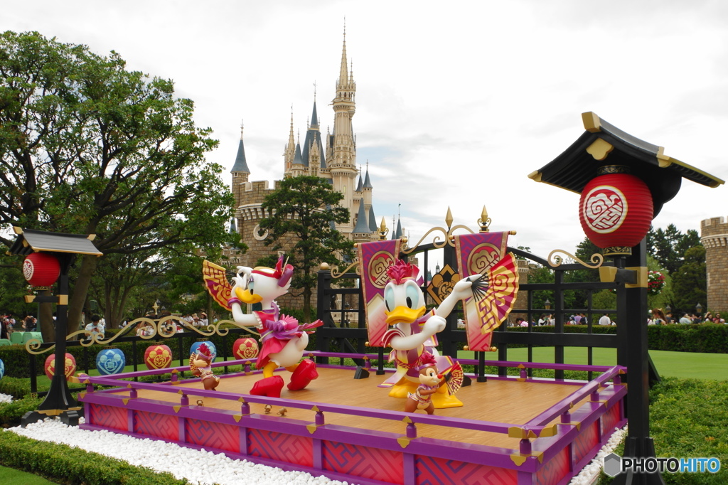ディズニー夏祭り　お互いの見つめているものは・・・