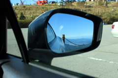 ミラー越しの景色