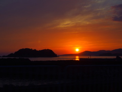 午後７時の海岸線