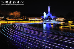 夜に流れる光の川