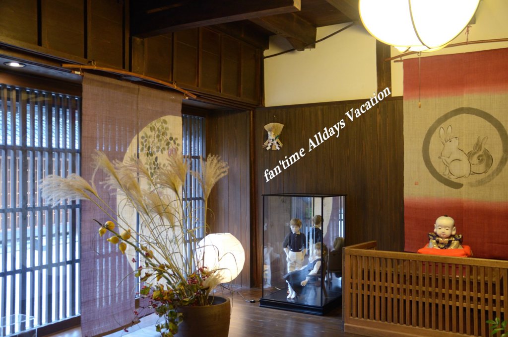 入り口の秋のオブジェ