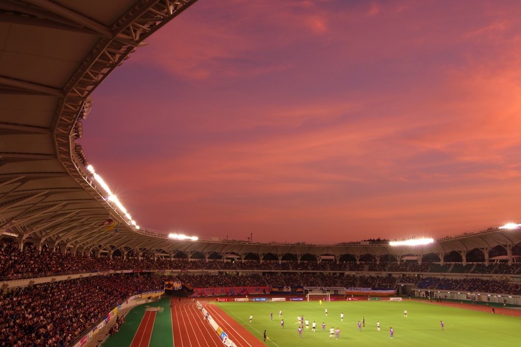 スタジアムの夕景