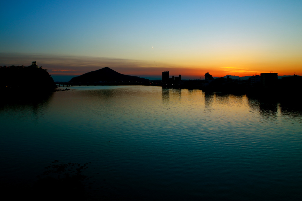 犬山の夕景