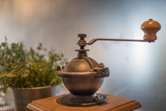 ガリガリガリ・・コーヒーミル