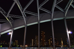 永代橋の中から眺めたリバーシティー