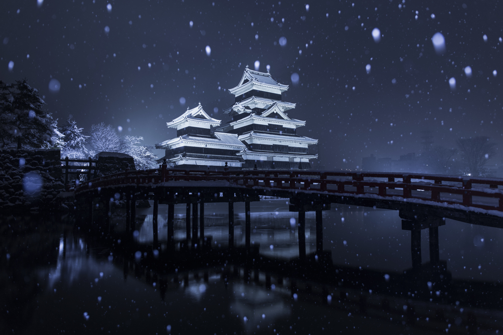 雪中烏城（2）