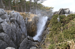 潮吹岩