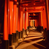 夜の千本鳥居（伏見）