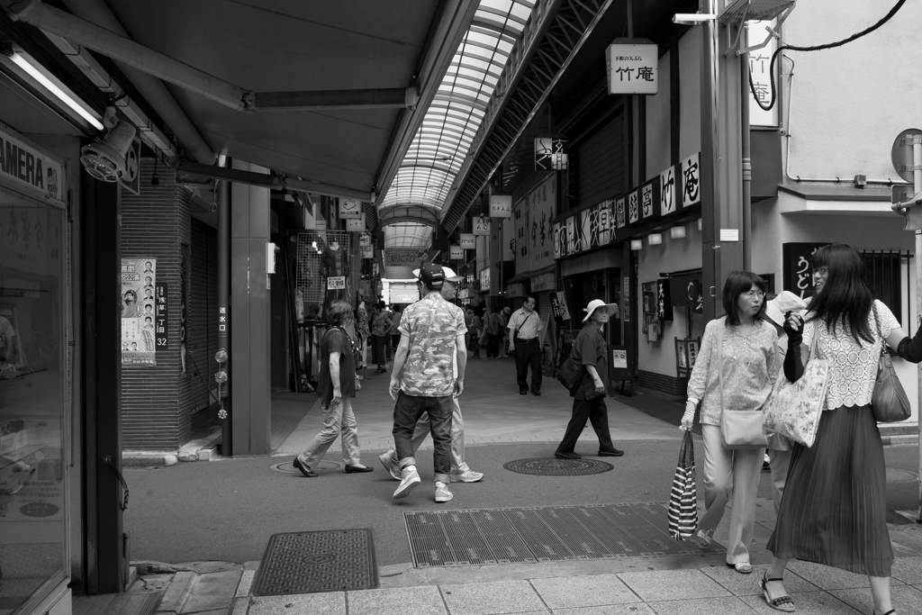 仲見世よこの商店街