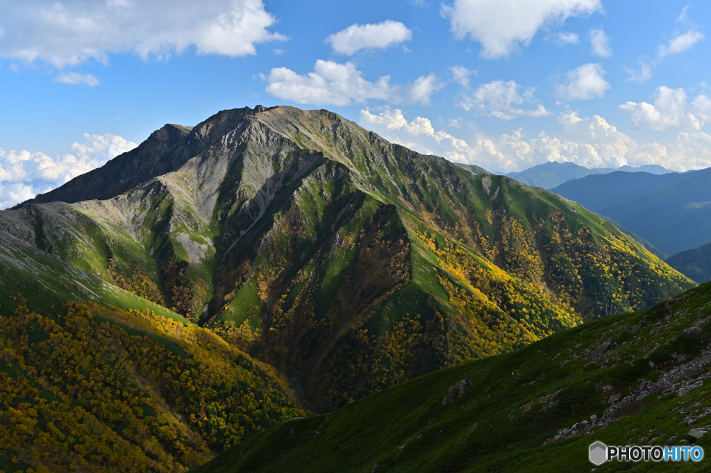 秋に染る農鳥岳