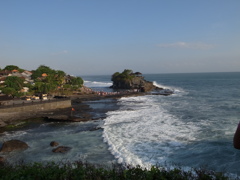 バリ島・人生の楽園（タナロット寺院）