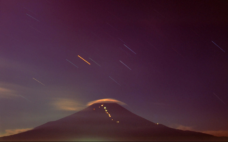 月明の笠雲