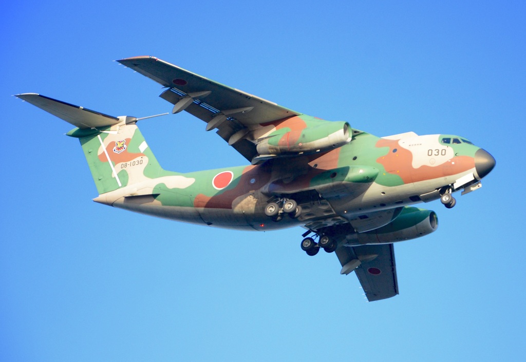 今日は１日、東京湾で飛行機眺めてました