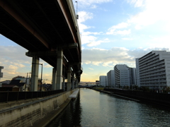 高速道路と空