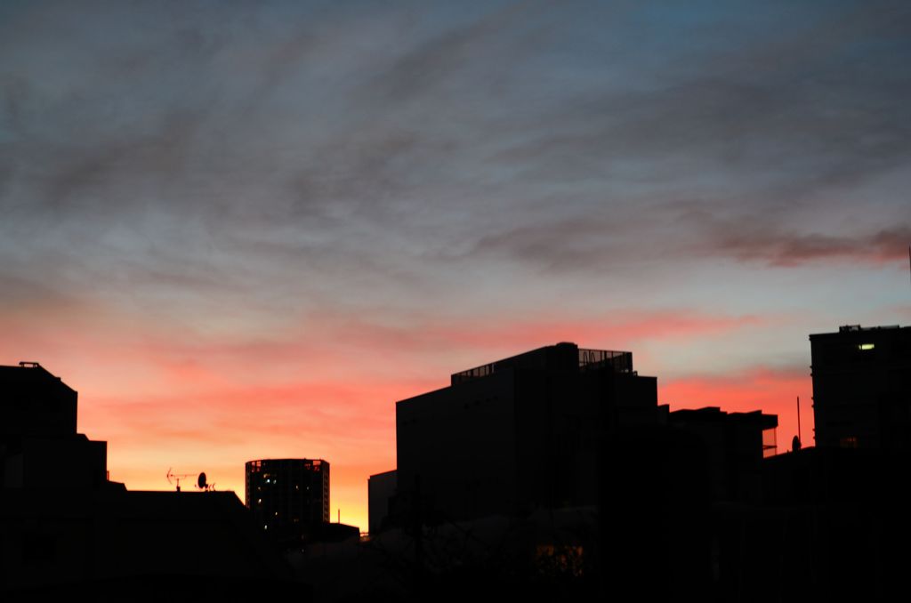 恵比寿の夕焼けと街並み