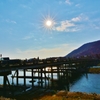 いつも賑わう　渡月橋　～京都嵐山晩秋紀行～