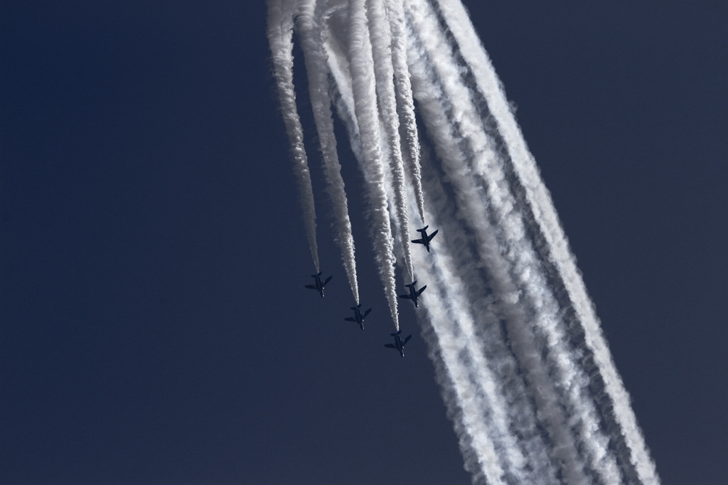 Blue Impulse #16