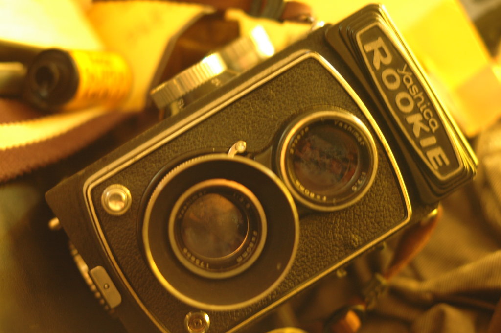 YASHICA Rookie