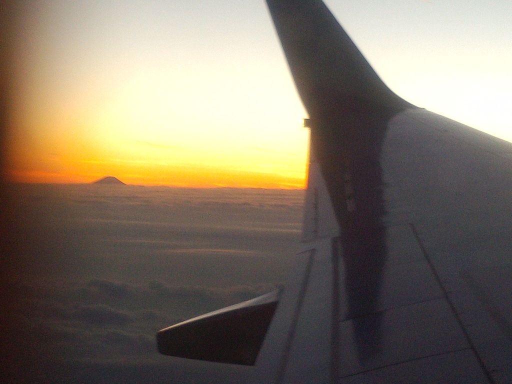 機中からの富士山